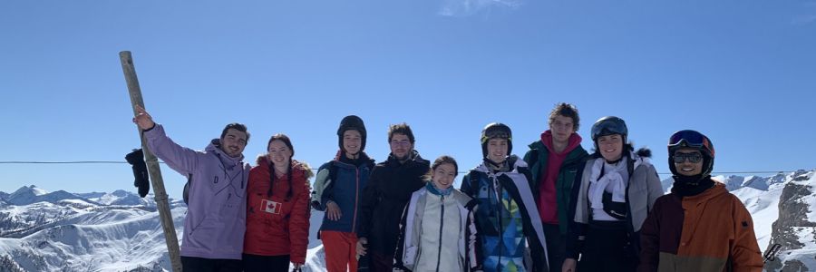 Les étudiants d'HETIC au ski